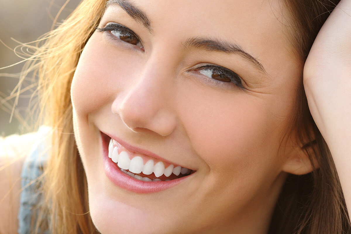Cosmetic Dentist in West Hills CA Area